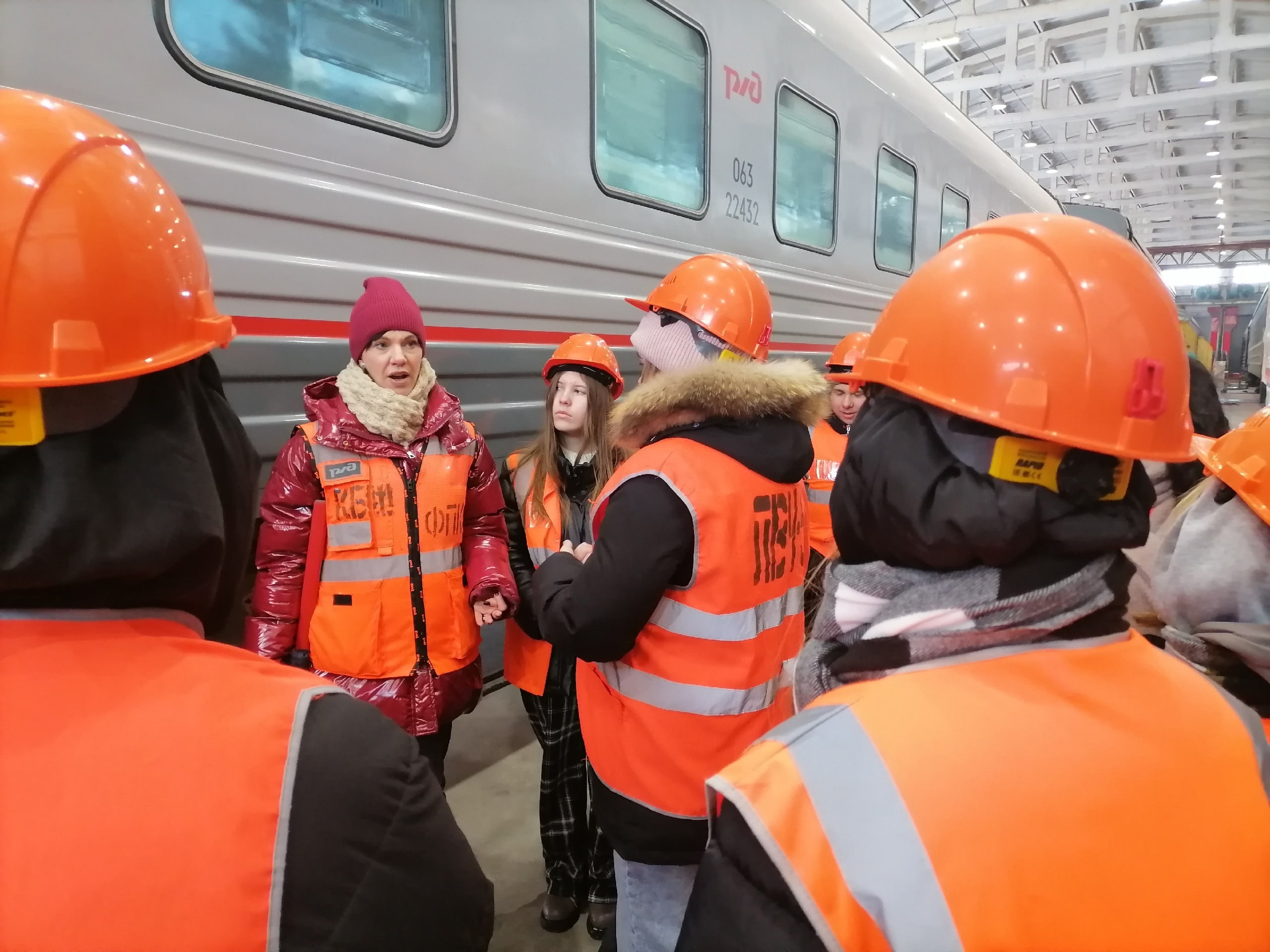 Школьники побывали на экскурсии &amp;quot;От вагона до перрона&amp;quot;.