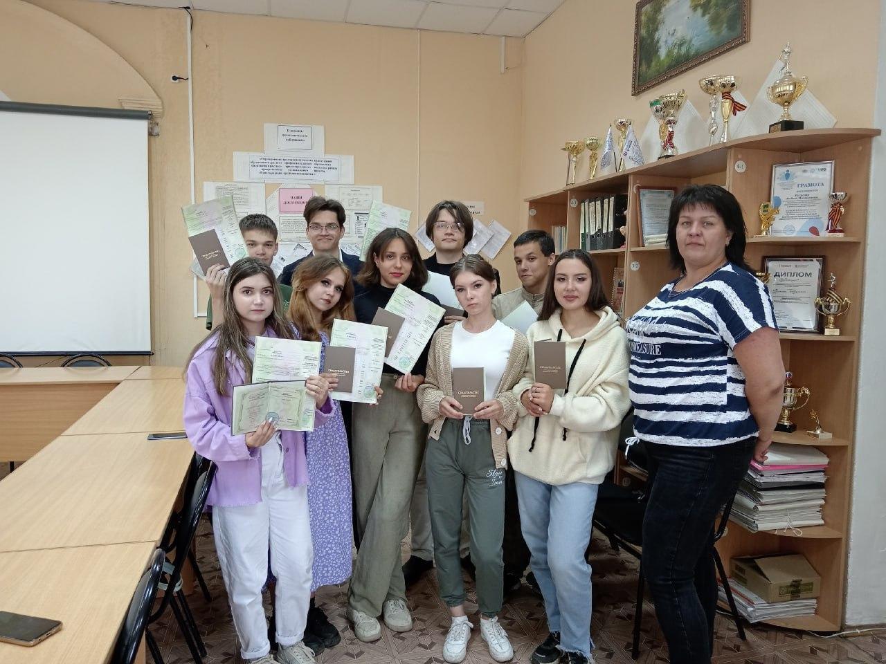 Учащиеся Сурской средней школы получили первую профессию.